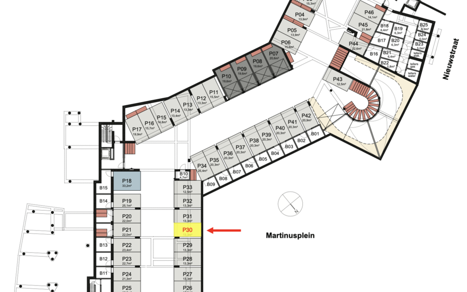 LEEMANS IMMOBILIËN stelt voor, een ondergrondse autostaanplaats in centrum Asse! 

De staanplaats bevindt zich onder het recent nieuwbouwcomplex ‘Martinus’ genaamd, gelegen vlak naast de historische en welbekende Sint-Martinuskerk te Asse. Bereikbaar